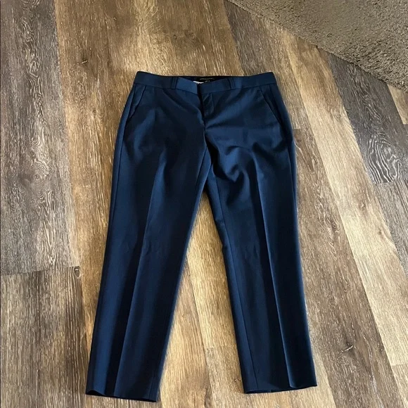 Women’s Banana Republic AveryNavy Pants - Picture 5 of 11